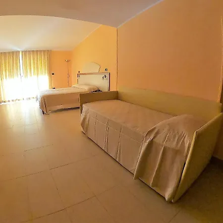 Gh Baia Di Tempsa אתר נופש אמנטיאה