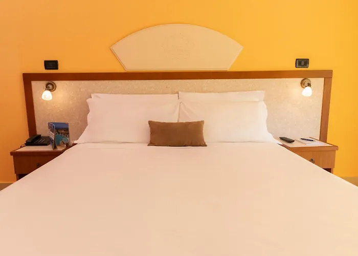 Gh Baia Di Tempsa Resort *